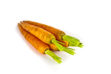 Beyaz bir arka plan üzerinde izole havuç