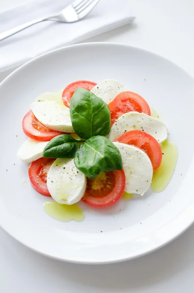 Classic caprese salad — Stock Photo, Image