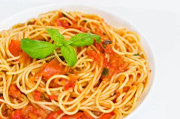 Spaghetti met tomatensaus — Stockfoto