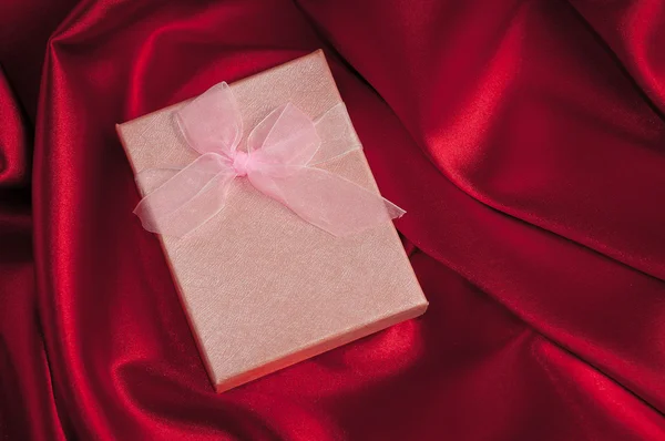 Invitation card on silk satin background. — Stock Photo, Image