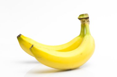 Beyaz üzerinde izole edilmiş muzlar