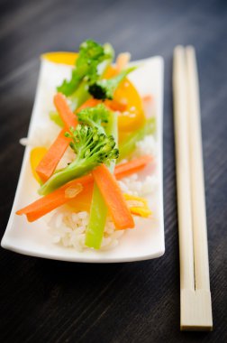 Wok akşam yemeği