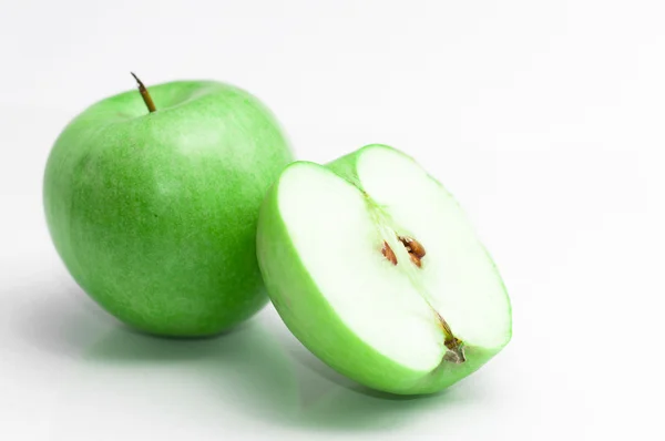 Fresh green apples isolated on white background — Stock Photo, Image