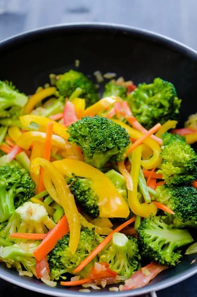 Wok stir fry — Stock Photo, Image