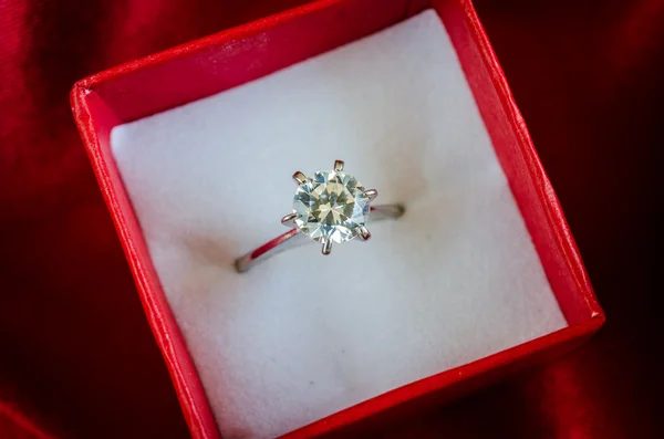 Anillo de boda — Foto de Stock