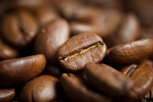 Brunt kaffe, bakgrundskonsistens, närbild — Stockfoto