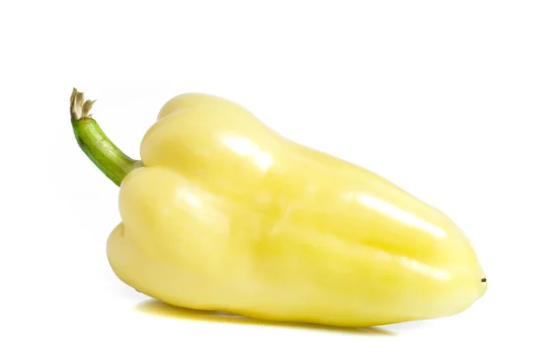 Gul paprika isolerade — Stockfoto