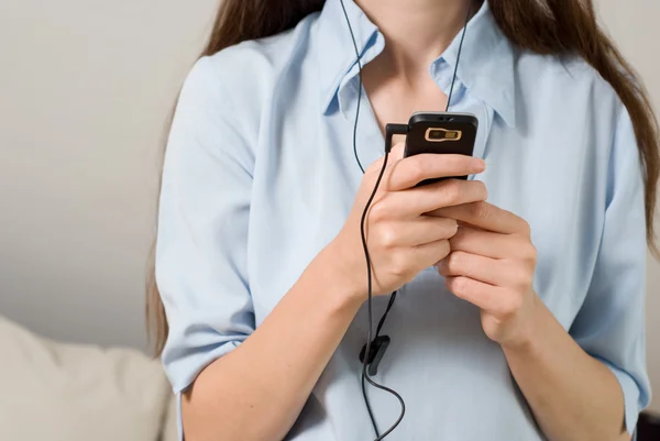 Mujer y música — Foto de Stock