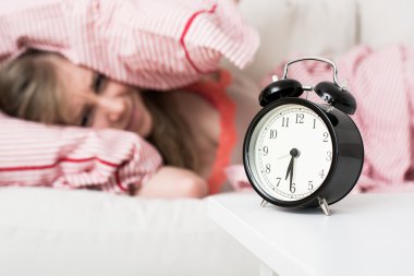 будильник, прокидатися концепції