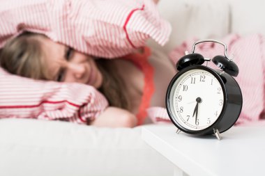 будильник, прокидатися концепції