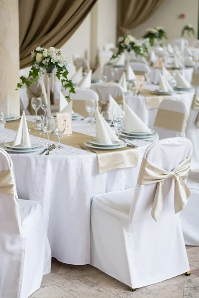 Table set for an event party or wedding reception — Stock Photo, Image