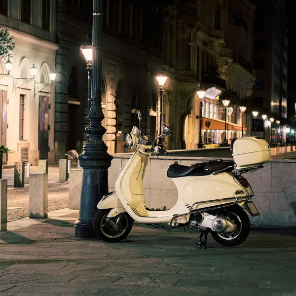 Retro Scooter — Stockfoto