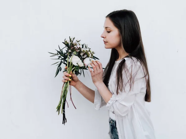 Vrouw Met Een Boeket Jonge Bloemist Vrouw — Stockfoto