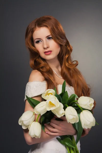 Beautiful bride — Stock Photo, Image