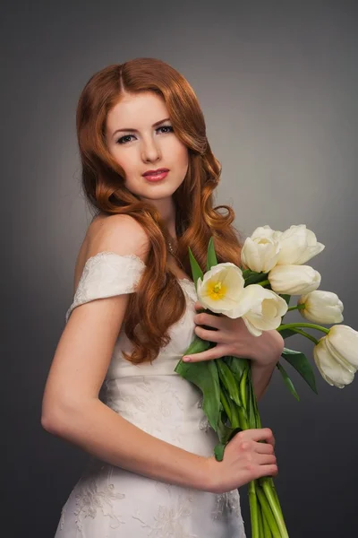 Beautiful bride — Stock Photo, Image