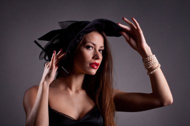 kadın moda makyaj ile