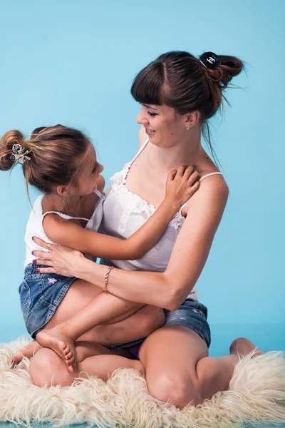 Young mother with daughter — Stock Photo, Image