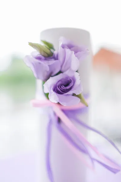 Vela decorada com flores — Fotografia de Stock