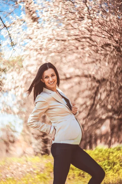 Mujer embarazada. — Foto de Stock