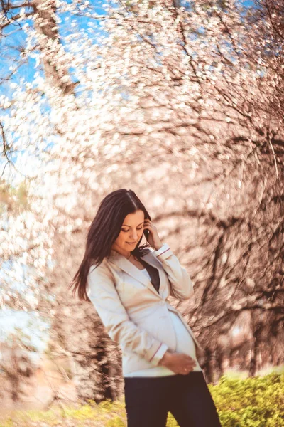 Pregnant woman — Stock Photo, Image