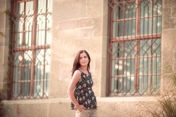 Hermosa chica posando — Foto de Stock