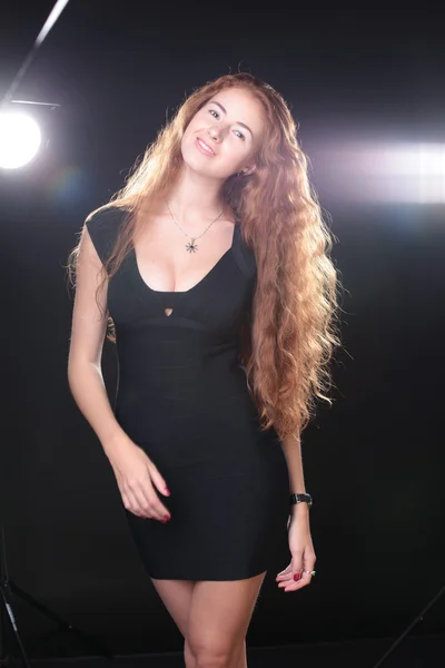 Bella donna in studio — Foto Stock