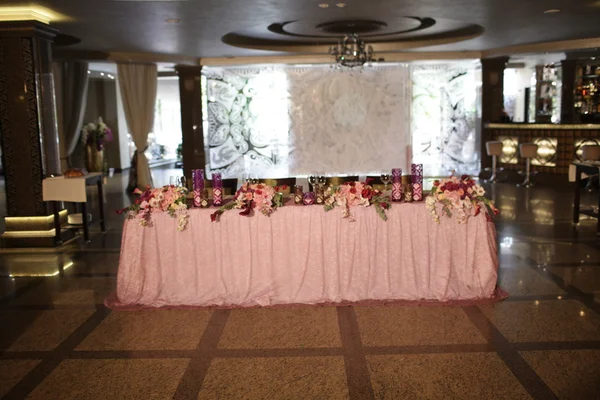 Bröllops dekorerade bord — Stockfoto