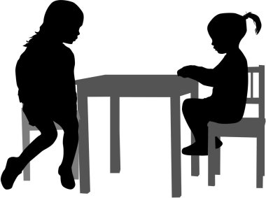 masada oturan kızlar.