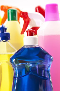 temizlik maddeleri ayarlayın