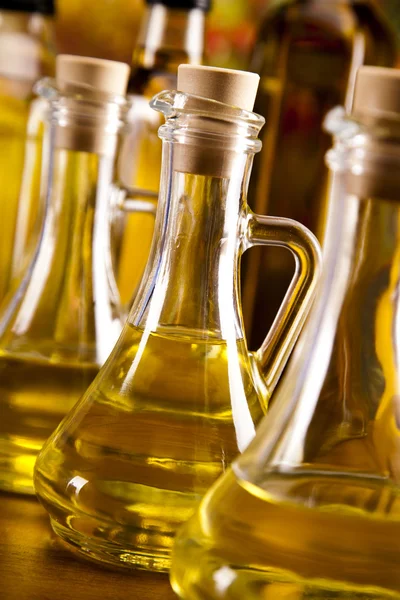 Set aceite de oliva y aceitunas — Foto de Stock