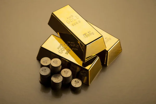 Barras de ouro! Dinheiro e financeiro — Fotografia de Stock