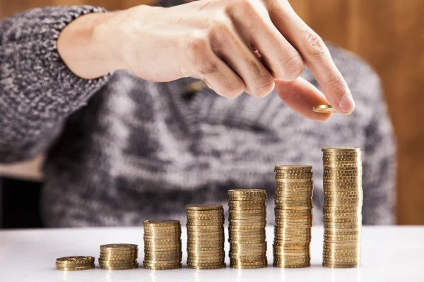 ¡Hombres contando dinero! Fotos de estudio — Foto de Stock