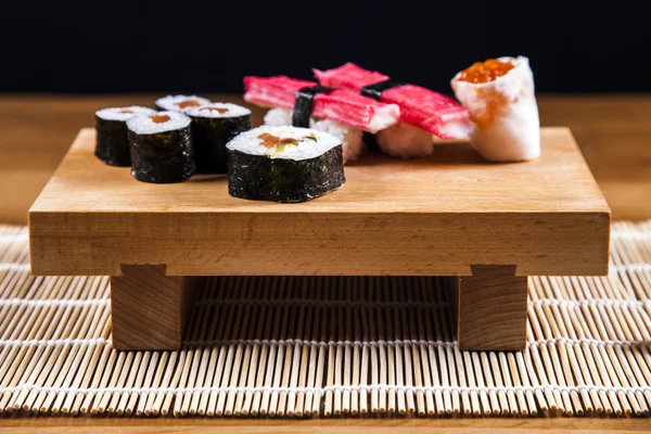 Heerlijke verse sushi — Stockfoto