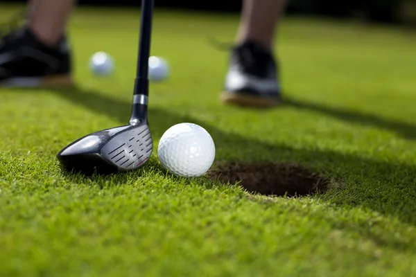 Close-up van gat op golf veld — Stockfoto