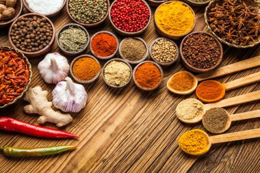 çeşitli baharatlar