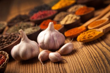 çeşitli baharatlar