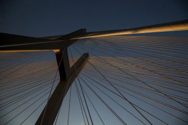 halat köprü gün batımında güzel fotoğraf