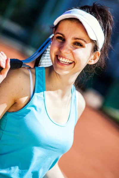 Femmina giocare a tennis — Foto Stock