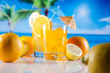 plaj tropikal içecekler