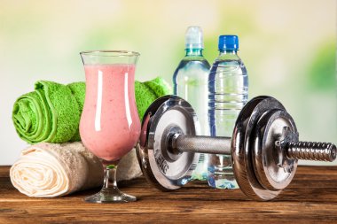 sağlıklı beslenme, protein shakes ve meyveler