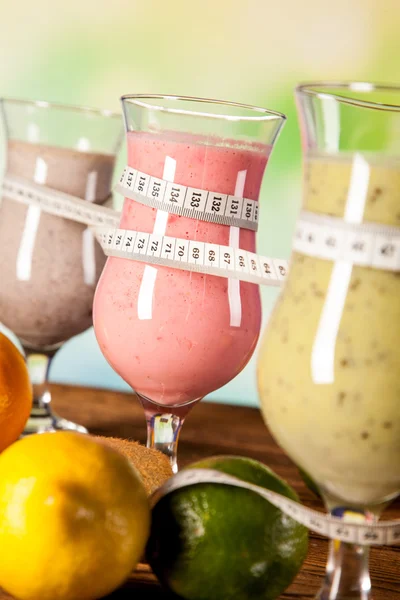 Healthy diet, protein shakes and fruits — Stock Photo, Image