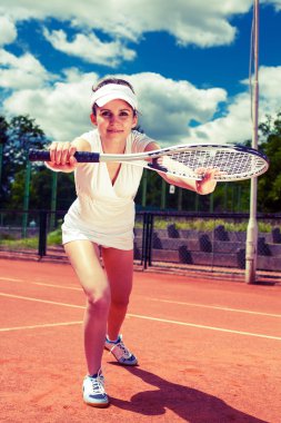 erkek tenis oynamaya