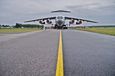 Kargo airlifter Hava meydani