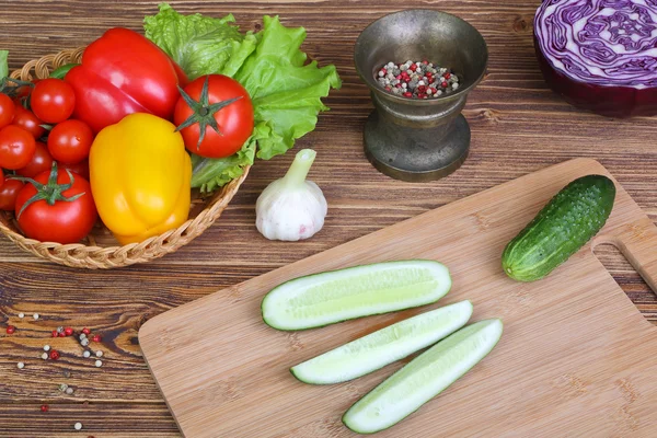 Vegetables on a kitchen table — Stock Photo, Image