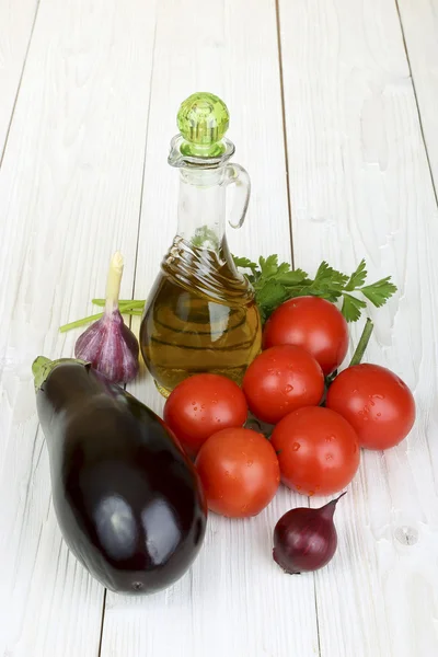 Ensemble de légumes et d'huile d'olive — Photo