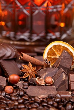 parça çikolatalı baharat ve kuruyemiş, seçici odak karışımı