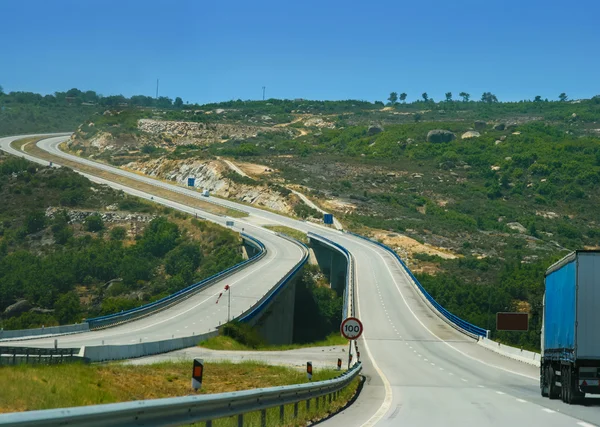 Speed mountain highway i Portugal - Stock-foto