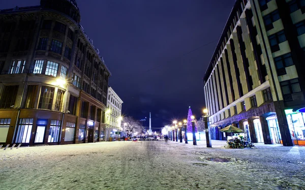 Нічний погляд у центрі Риги, Латвія Ліцензійні Стокові Зображення