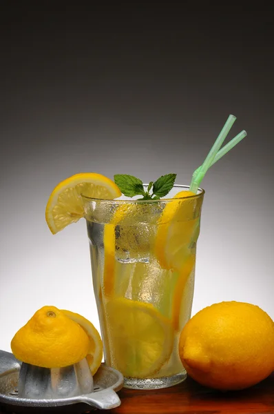 Fresh Squeezed Lemonade — Stock Photo, Image