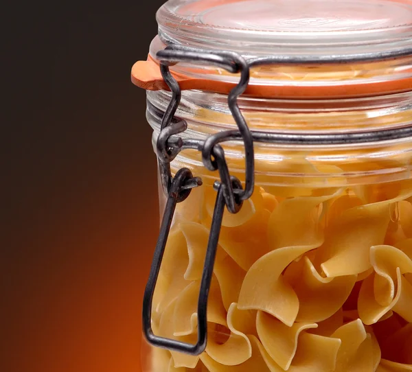 パスタの jar ファイルのクローズ アップ — ストック写真